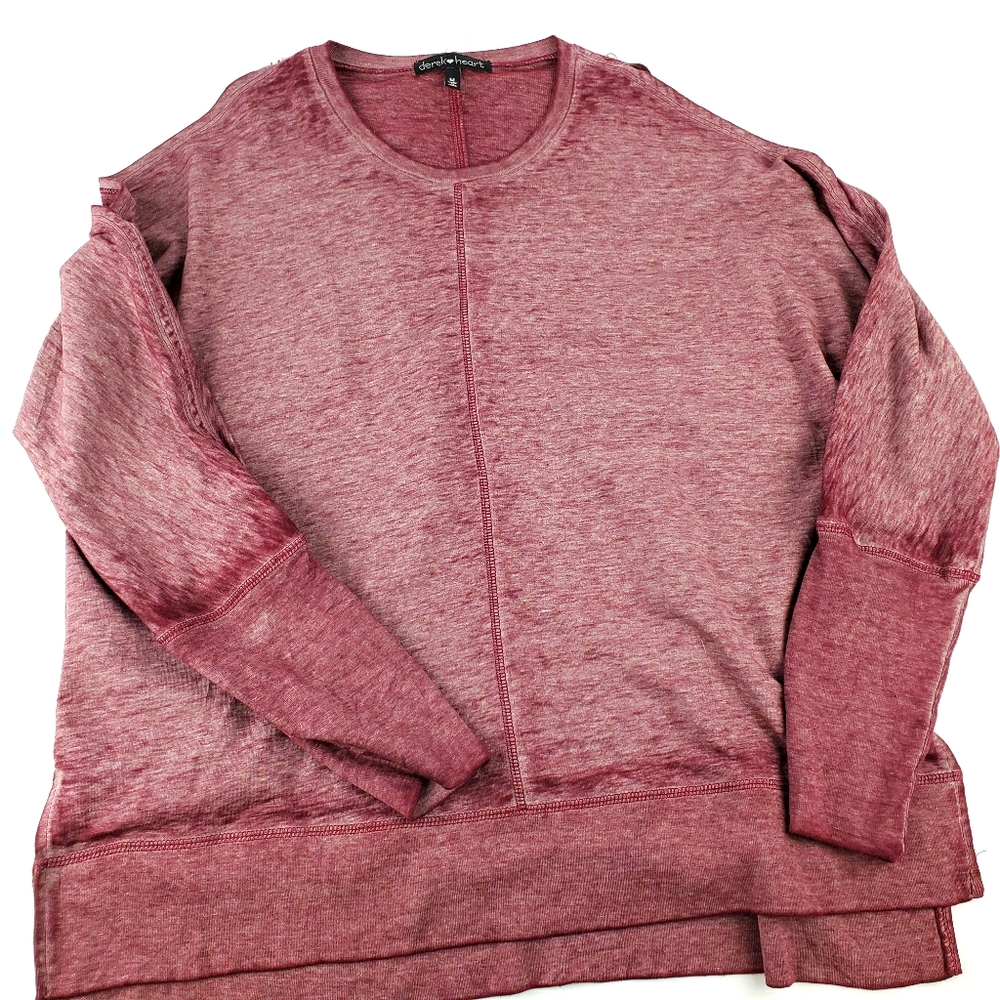 Derek Heart Split Sleeve Top